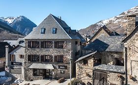 Hotel Snoe Mont Romies